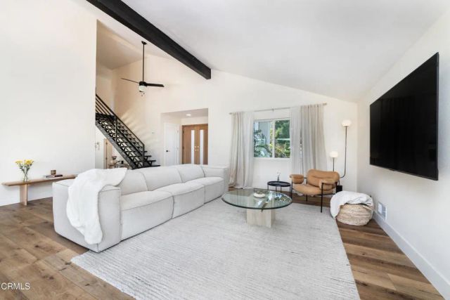 193 W Sidlee Street, Thousand Oaks, CA 91360