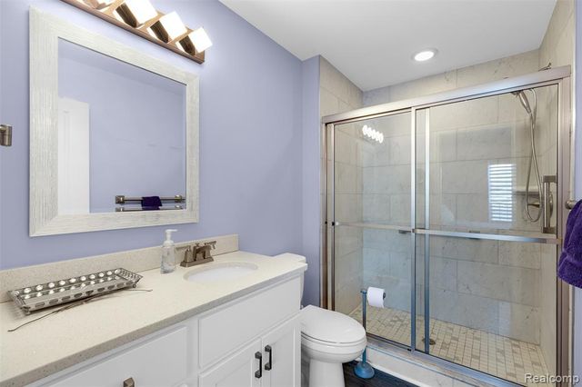 13407 Shire Lane 27, Southgate, MI 48195