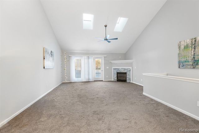 13407 Shire Lane 27, Southgate, MI 48195