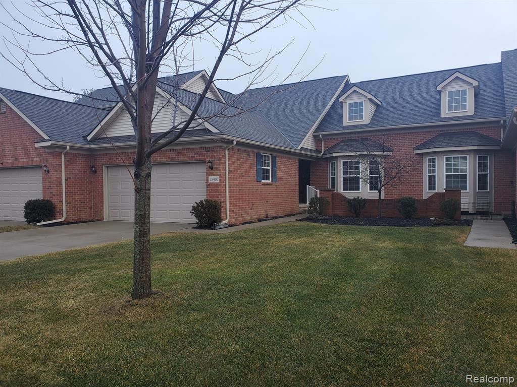 13407 Shire Lane 27, Southgate, MI 48195