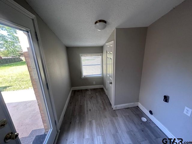 407 Baker, Lindale, TX 75771