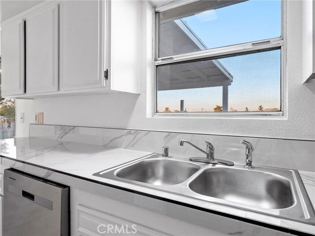 9383 11th Avenue, Hesperia, CA 92345