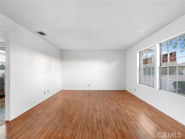 9383 11th Avenue, Hesperia, CA 92345