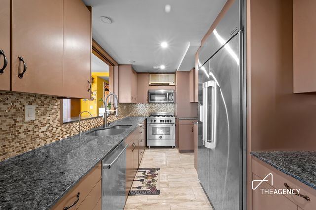 300 E 59th St Apt 2802 2801, New York City, NY 10022