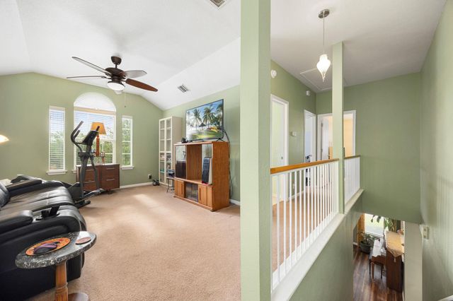 103 Little Lake RD, Hutto, TX 78634