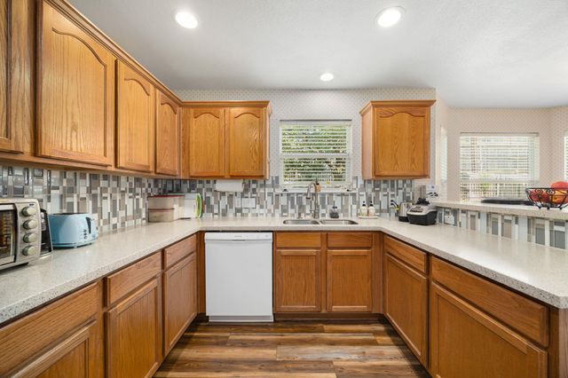 103 Little Lake RD, Hutto, TX 78634