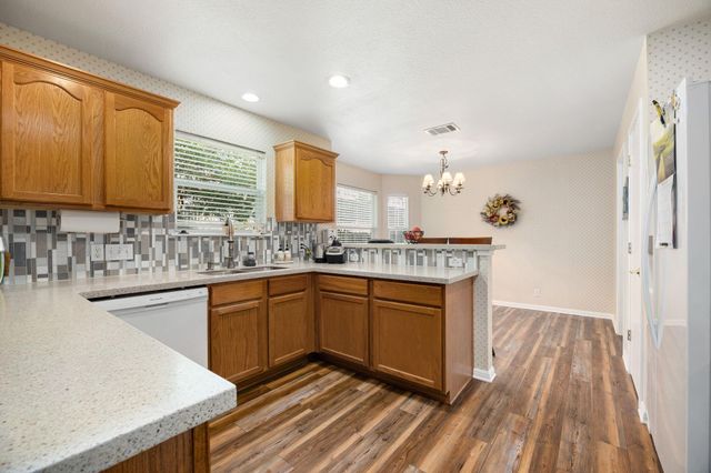 103 Little Lake RD, Hutto, TX 78634