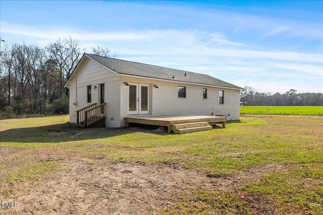 598 Bentonville Road, Four Oaks, NC 27524