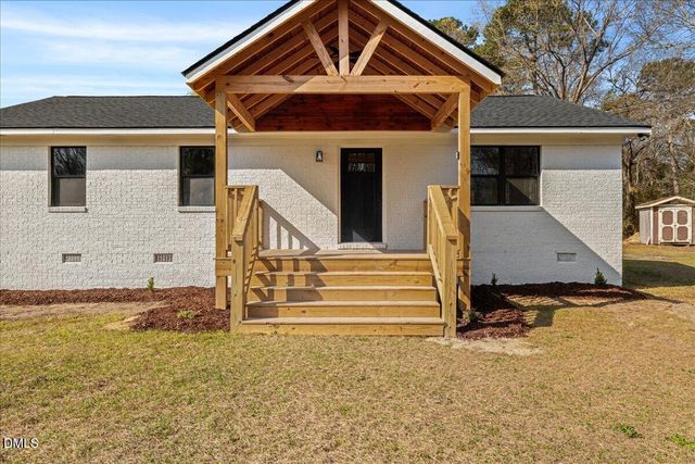 598 Bentonville Road, Four Oaks, NC 27524