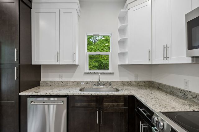 951 S Trade Days Boulevard, Canton, TX 75103