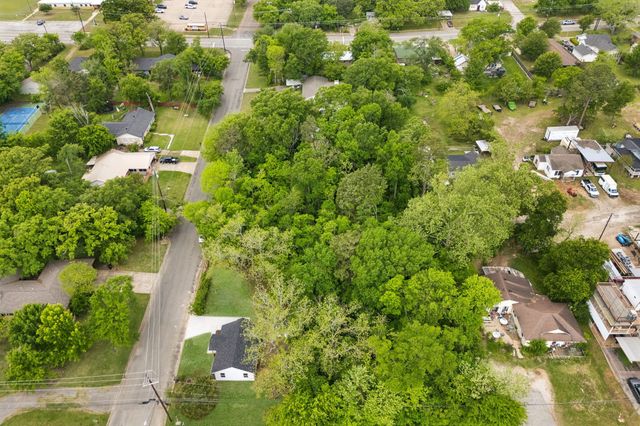 951 S Trade Days Boulevard, Canton, TX 75103