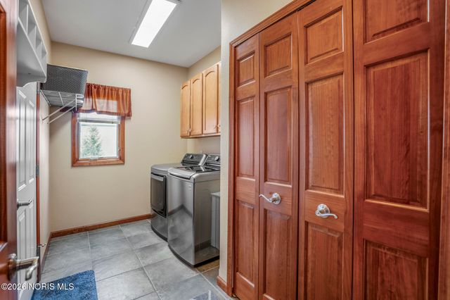 6517 E Saddle Bridge Drive, Whitehouse, OH 43571