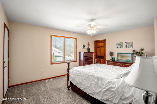 6517 E Saddle Bridge Drive, Whitehouse, OH 43571