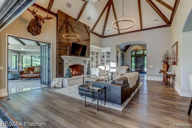 1286 Gray Fox Court, Howell, MI 48843