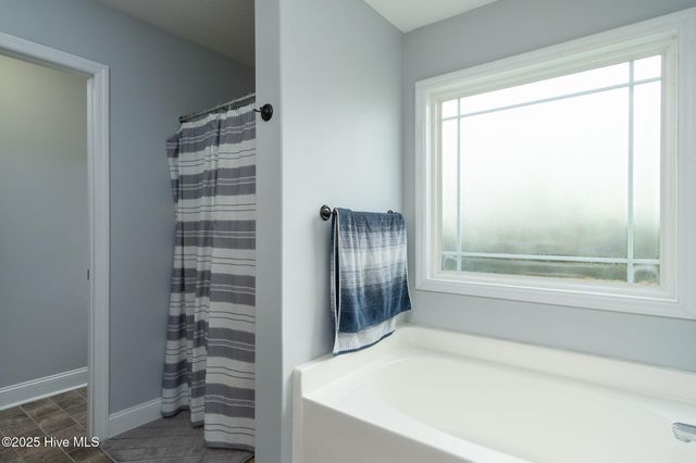 100 Kodiak Court, Jacksonville, NC 28540