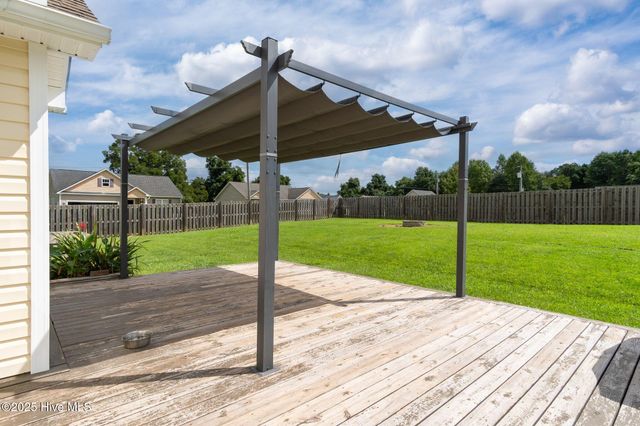 100 Kodiak Court, Jacksonville, NC 28540