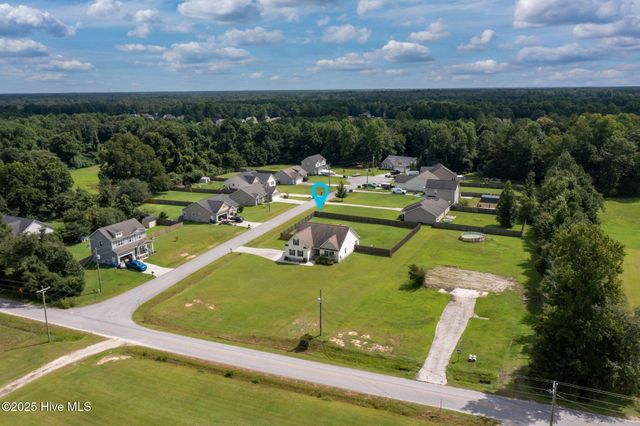 100 Kodiak Court, Jacksonville, NC 28540