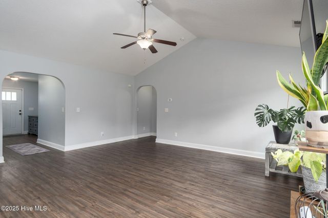 100 Kodiak Court, Jacksonville, NC 28540