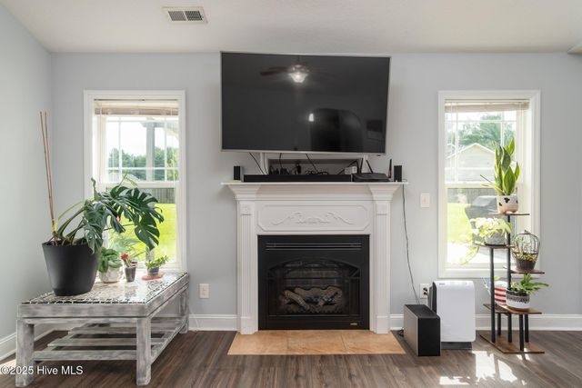 100 Kodiak Court, Jacksonville, NC 28540