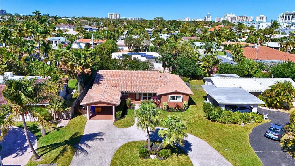 241 Corsair Avenue, Lauderdale By The Sea, FL 33308