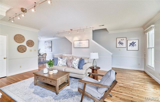 3432 Civic Green Drive, St Charles, MO 63301