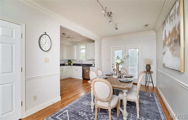 3432 Civic Green Drive, St Charles, MO 63301