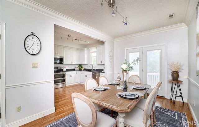 3432 Civic Green Drive, St Charles, MO 63301