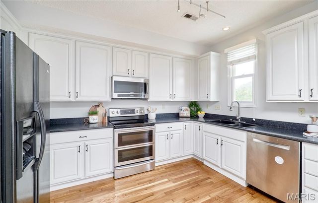 3432 Civic Green Drive, St Charles, MO 63301