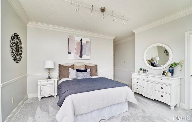 3432 Civic Green Drive, St Charles, MO 63301