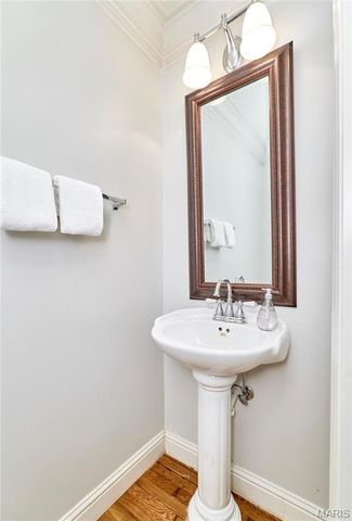 3432 Civic Green Drive, St Charles, MO 63301