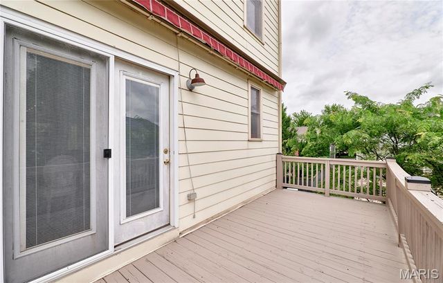 3432 Civic Green Drive, St Charles, MO 63301