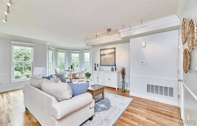 3432 Civic Green Drive, St Charles, MO 63301