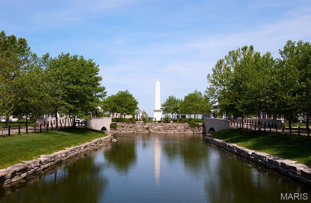 3432 Civic Green Drive, St Charles, MO 63301