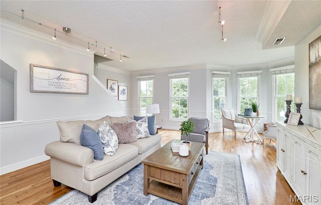 3432 Civic Green Drive, St Charles, MO 63301