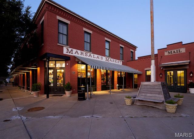 3432 Civic Green Drive, St Charles, MO 63301