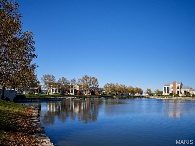 3432 Civic Green Drive, St Charles, MO 63301