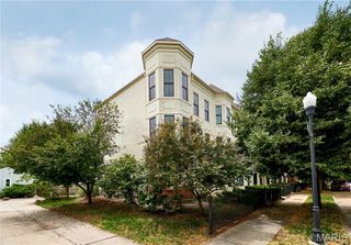 3432 Civic Green Drive, St Charles, MO 63301