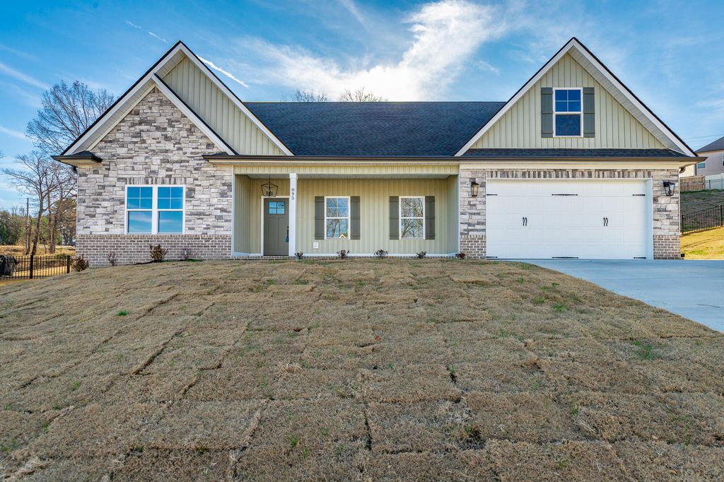 859 Live Oak Road, Ringgold, GA 30736