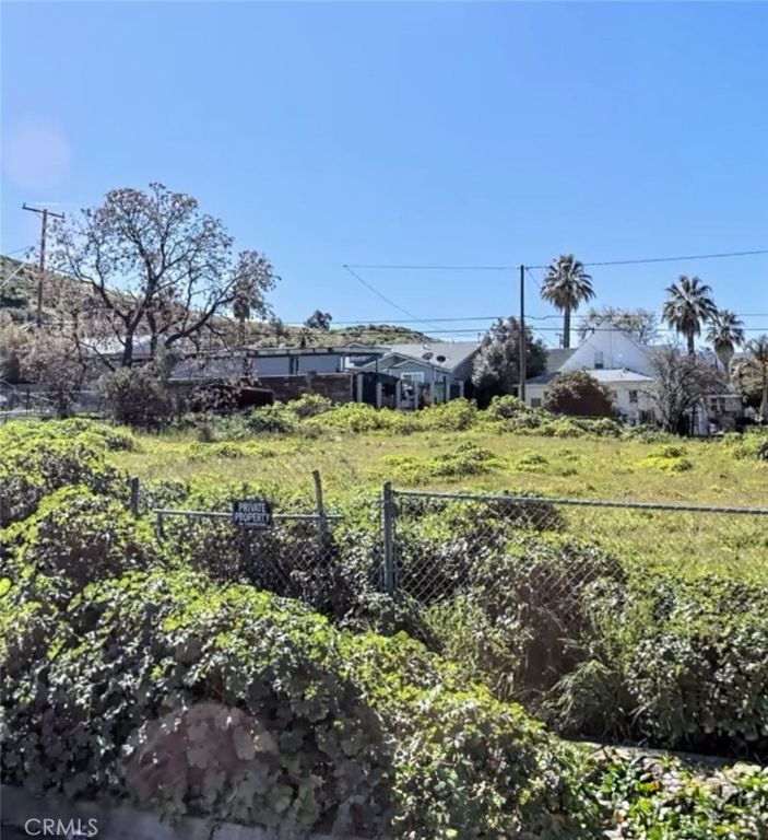 202 E Peck, Lake Elsinore, CA 92530