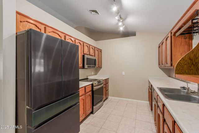 22038 W HILTON Avenue, Buckeye, AZ 85326