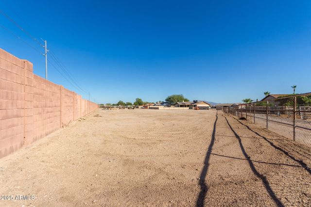 22038 W HILTON Avenue, Buckeye, AZ 85326