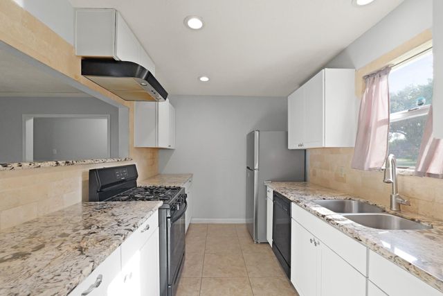 2123 Wigmaker Drive, Katy, TX 77493