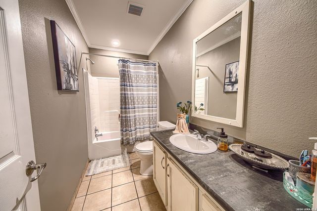 349 County Road 2471, Hondo, TX 78861