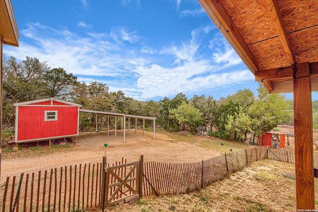 349 County Road 2471, Hondo, TX 78861