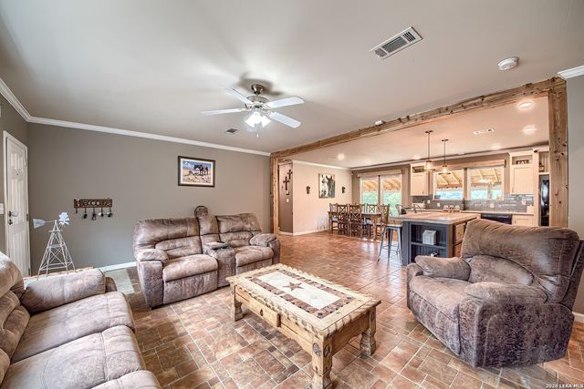 349 County Road 2471, Hondo, TX 78861
