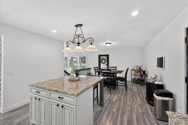 203 Morewood Drive, Manchester, MO 63011