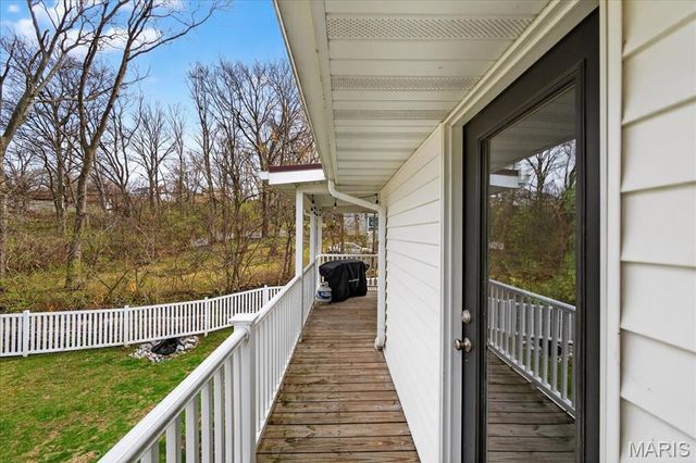 203 Morewood Drive, Manchester, MO 63011