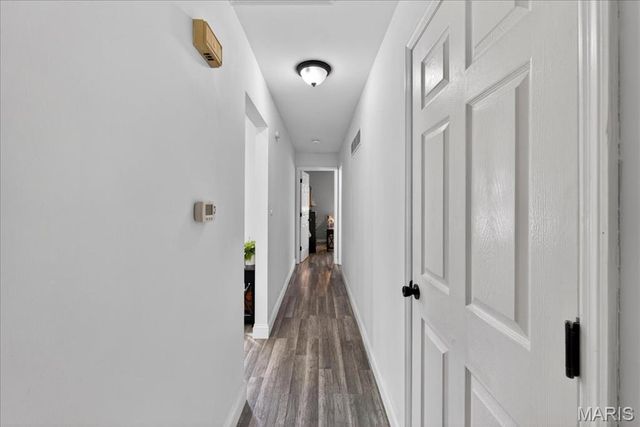 203 Morewood Drive, Manchester, MO 63011