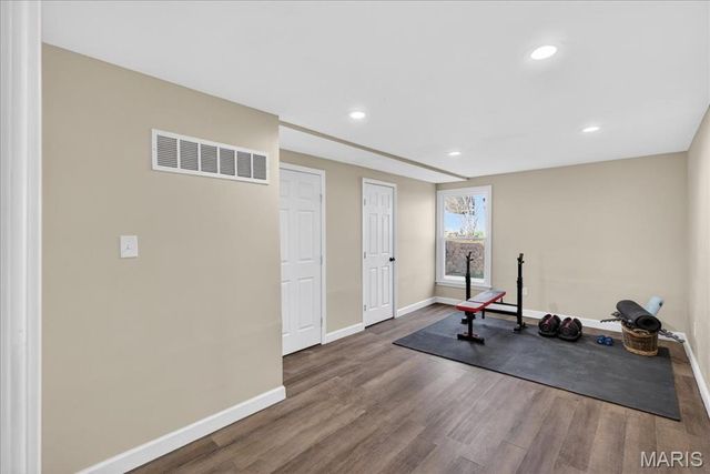 203 Morewood Drive, Manchester, MO 63011