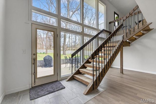 203 Morewood Drive, Manchester, MO 63011